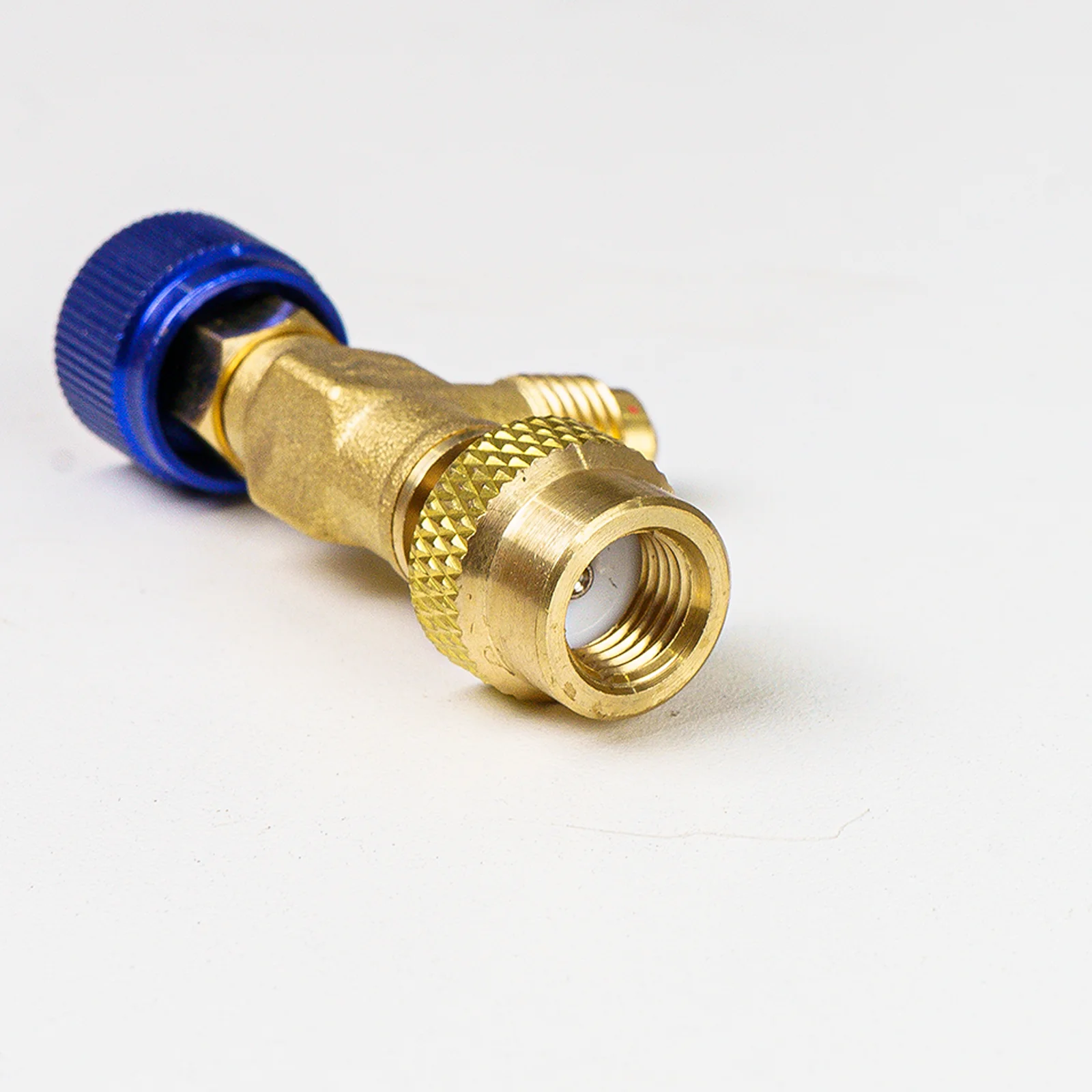 Elitech RCV134a Safety Valve Refrigerant Charging Valve Brass Liquid Safety Valve for R134a R22 R407 R404 1/4in Male1/4in Female Air Conditioner Manifold - Image 6